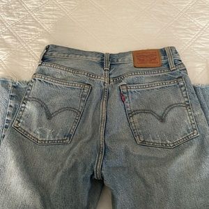 Levi jeans